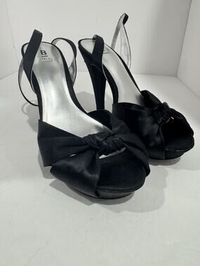 Bakers Black Satin Peep Toe Bow Heels High Heel Pumps Women’s Size 8